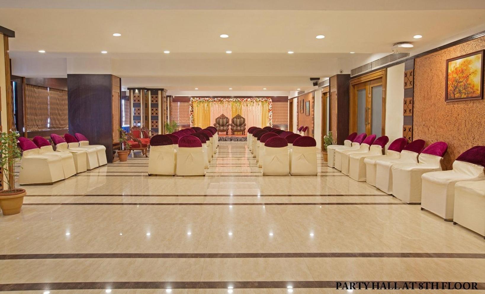 Hotel Rajmahal Guwahati Eksteriør bilde