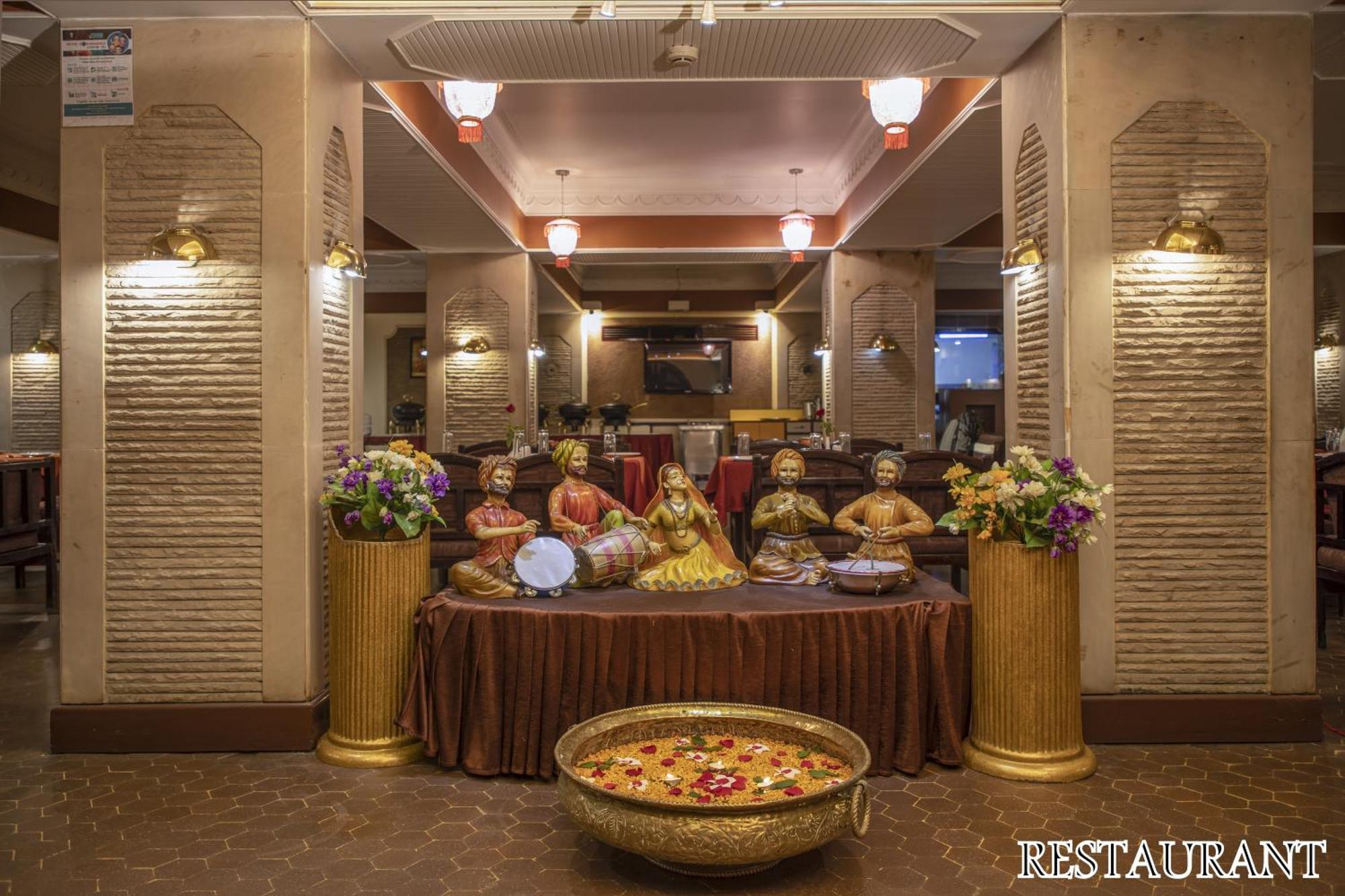 Hotel Rajmahal Guwahati Eksteriør bilde