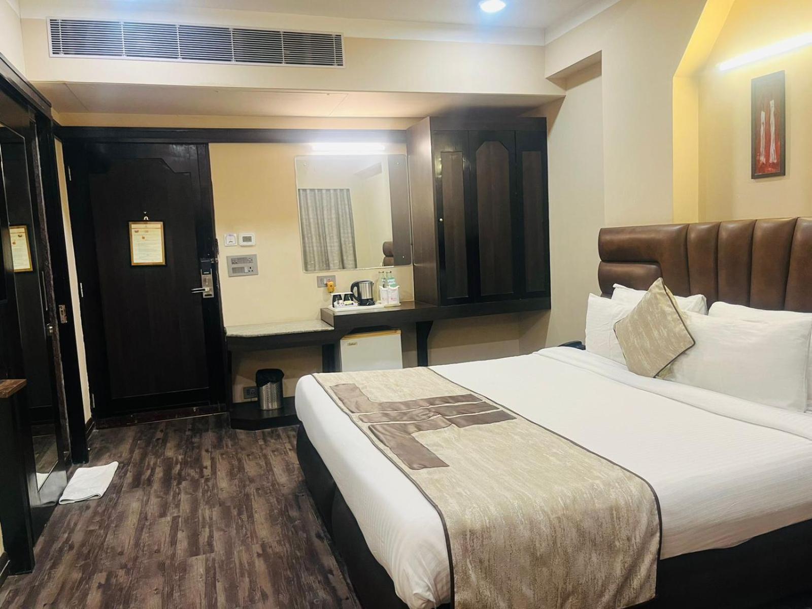 Hotel Rajmahal Guwahati Eksteriør bilde