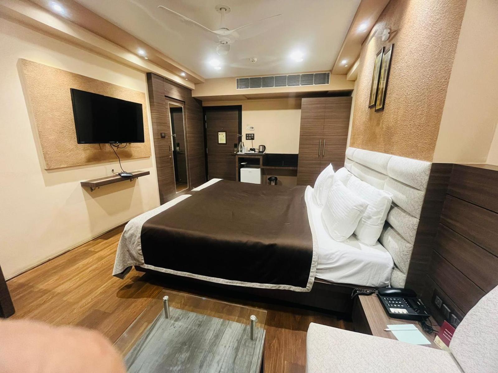 Hotel Rajmahal Guwahati Eksteriør bilde